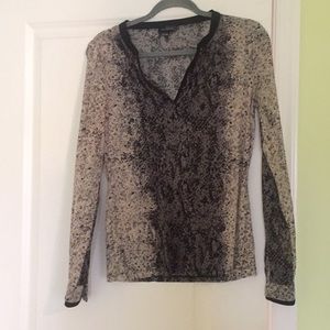 Great snake print top!